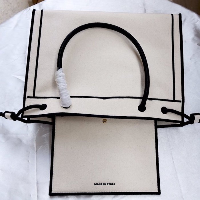 F**di california sky roma shopper bag