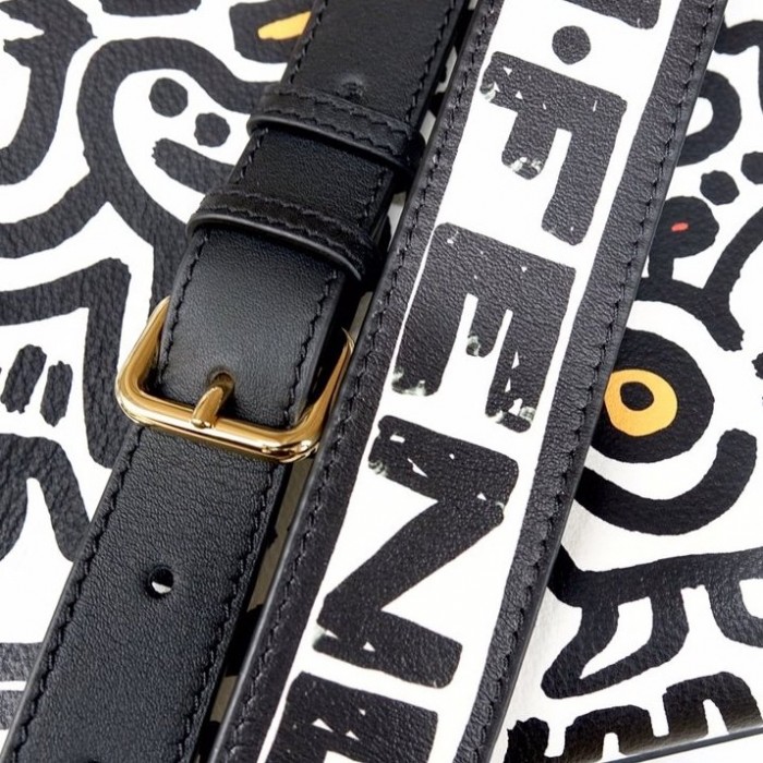 F**di graffiti peekaboo iconic medium