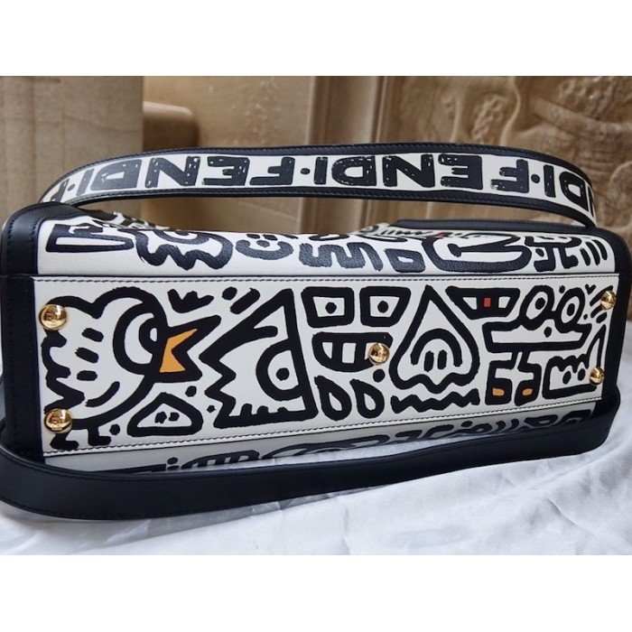 F**di graffiti peekaboo iconic medium
