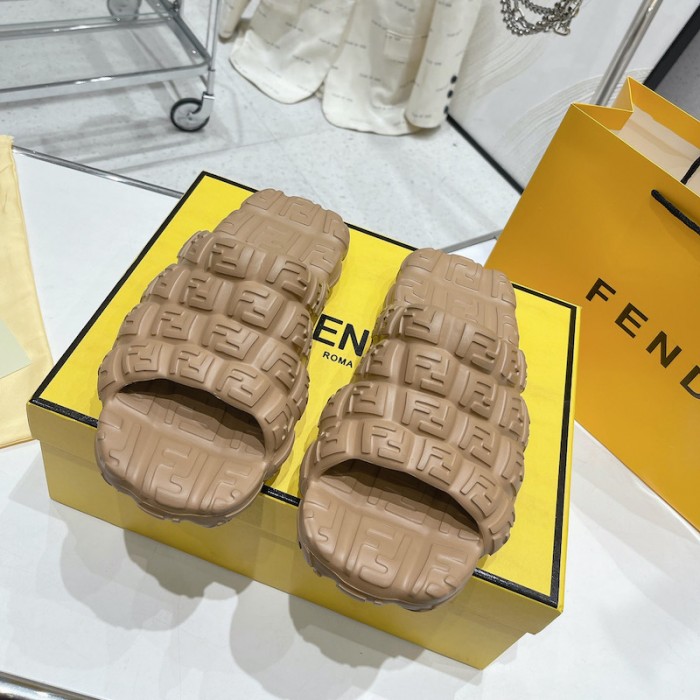 F**di cloud slides beige rubber slides