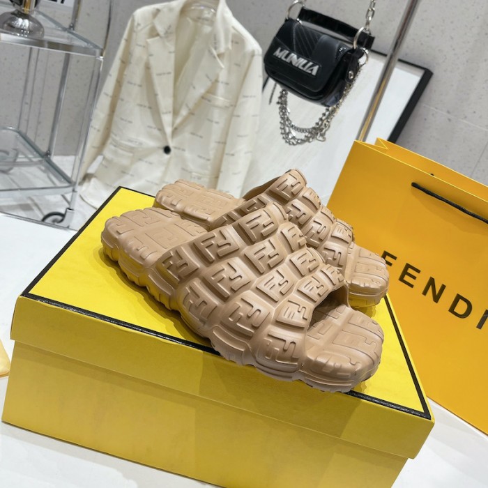 F**di cloud slides beige rubber slides