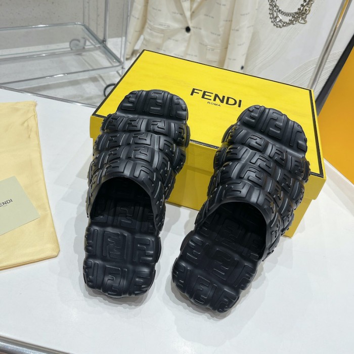 F**di cloud slides black rubber slides
