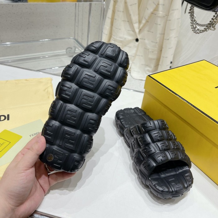 F**di cloud slides black rubber slides