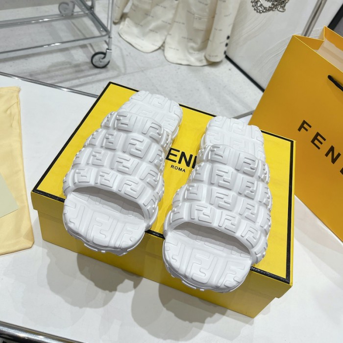 F**di cloud slides white rubber slides