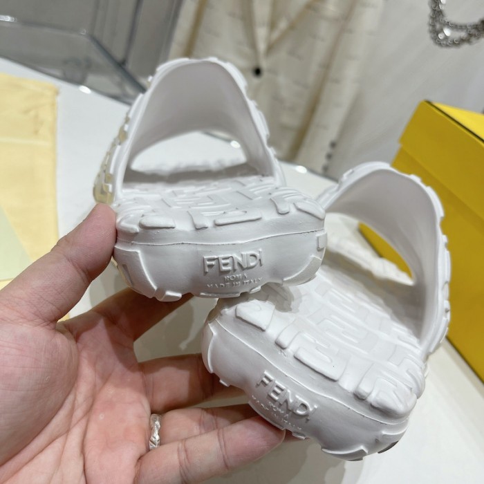 F**di cloud slides white rubber slides