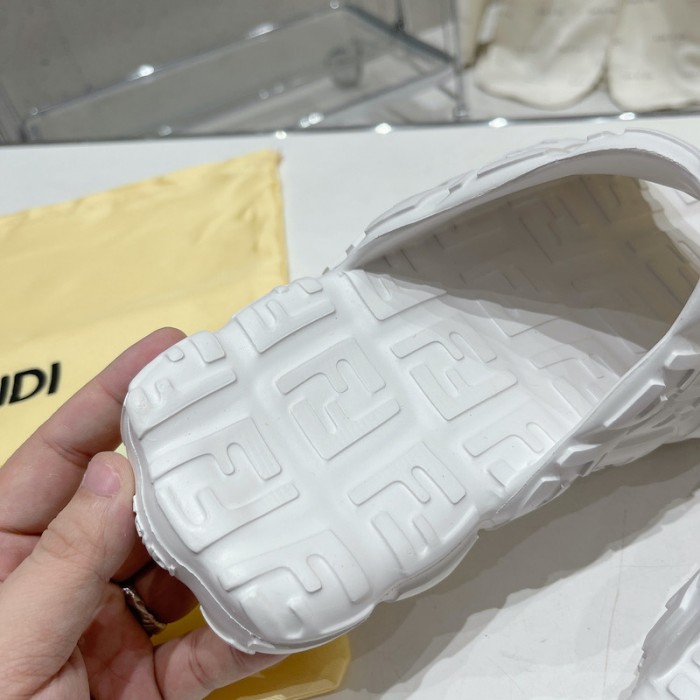 F**di cloud slides white rubber slides