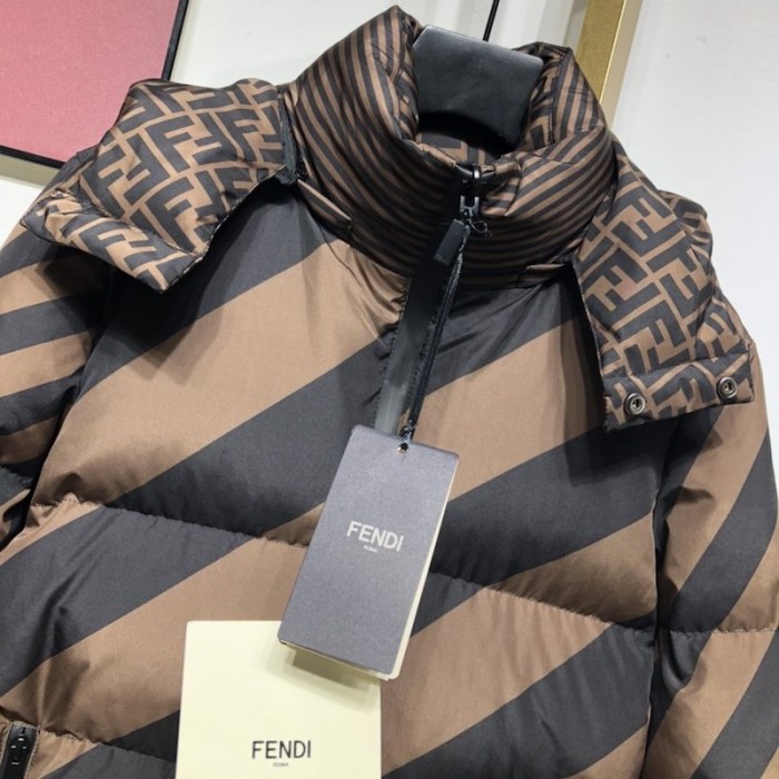 F**di reversible tan & black down