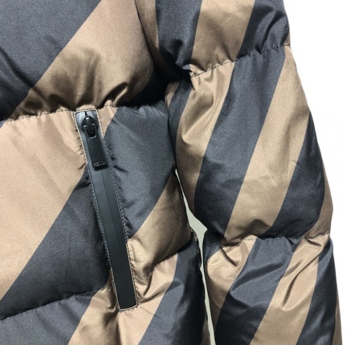 F**di reversible tan & black down