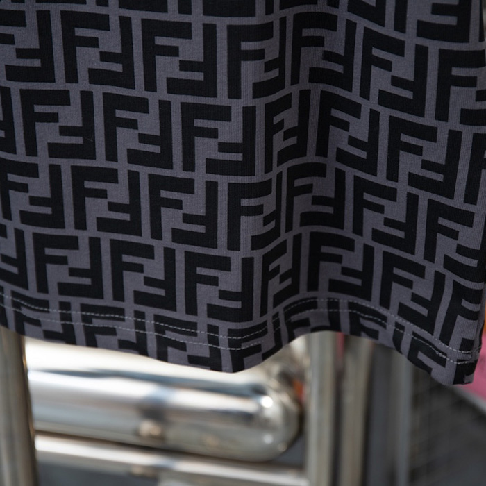 F**di zucca monogram black / red cotton t-shirt