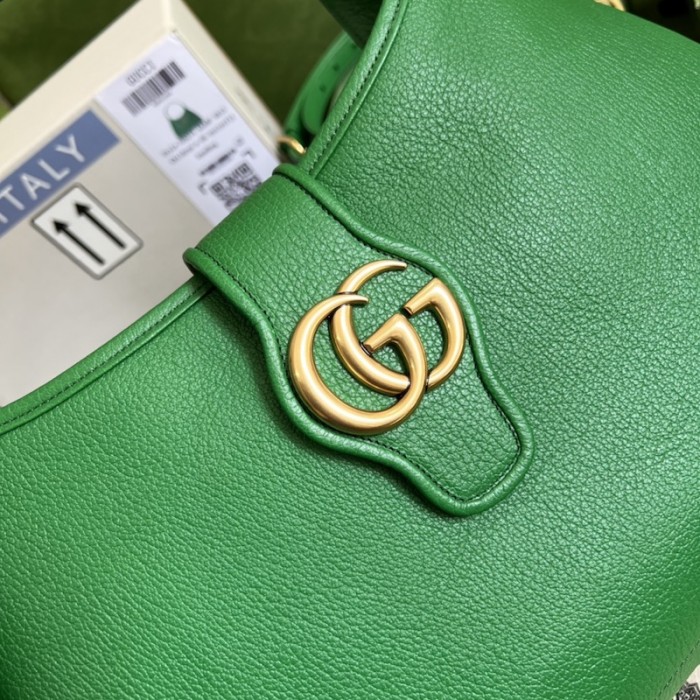 G*u*i aphrodite medium shoulder bag 726274 green