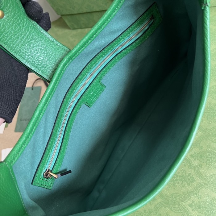 G*u*i aphrodite medium shoulder bag 726274 green