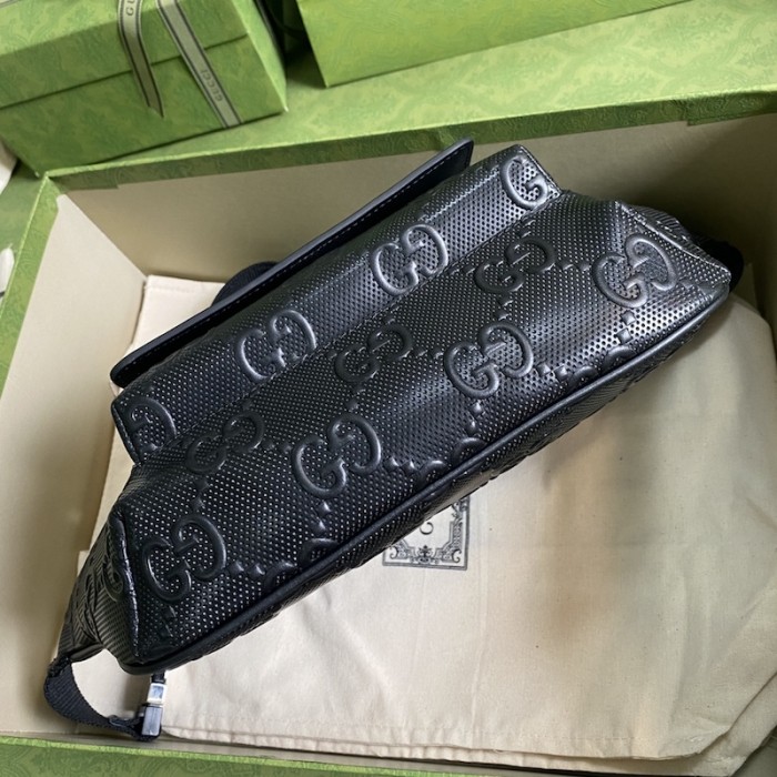 G*u*i gg embossed belt bag black 645093