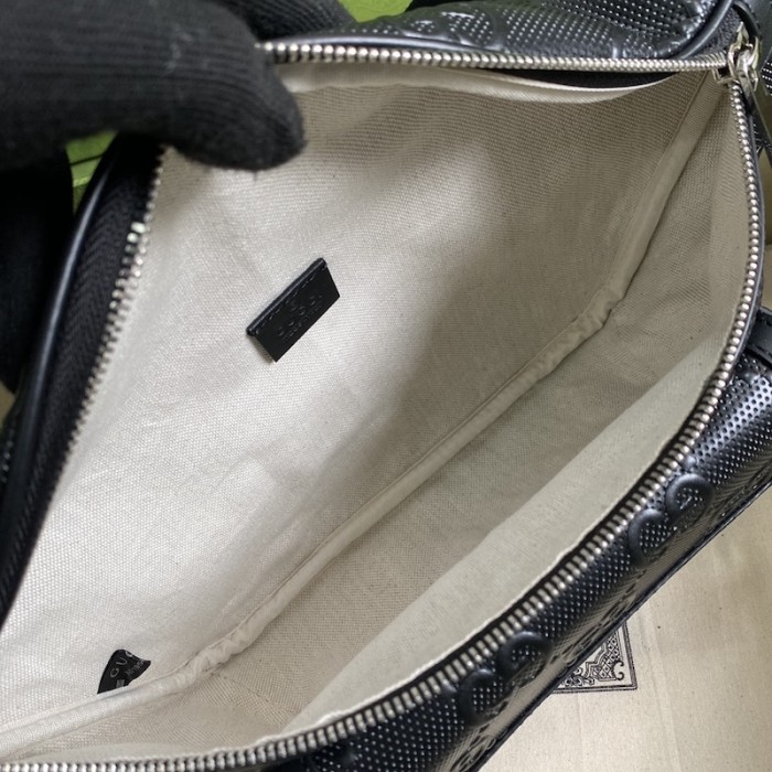 G*u*i gg embossed belt bag black 645093