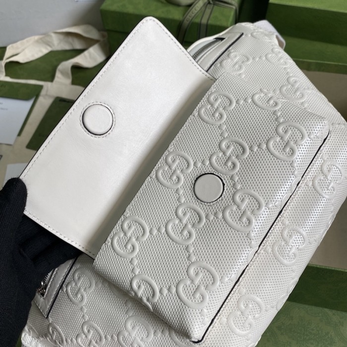 G*u*i gg embossed belt bag white 645093