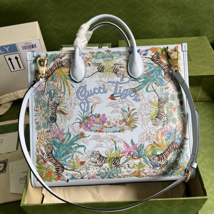 G*u*i tiger medium tote bag ‎687827