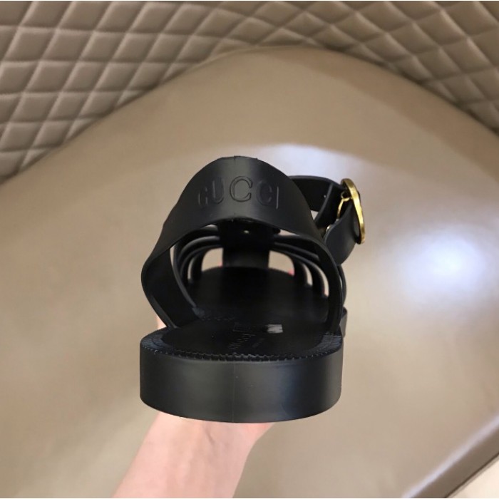 G*u*i rubber buckle strap sandal black