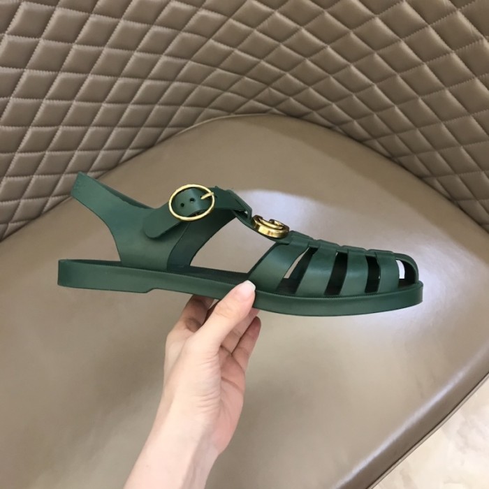 G*u*i rubber buckle strap sandal green