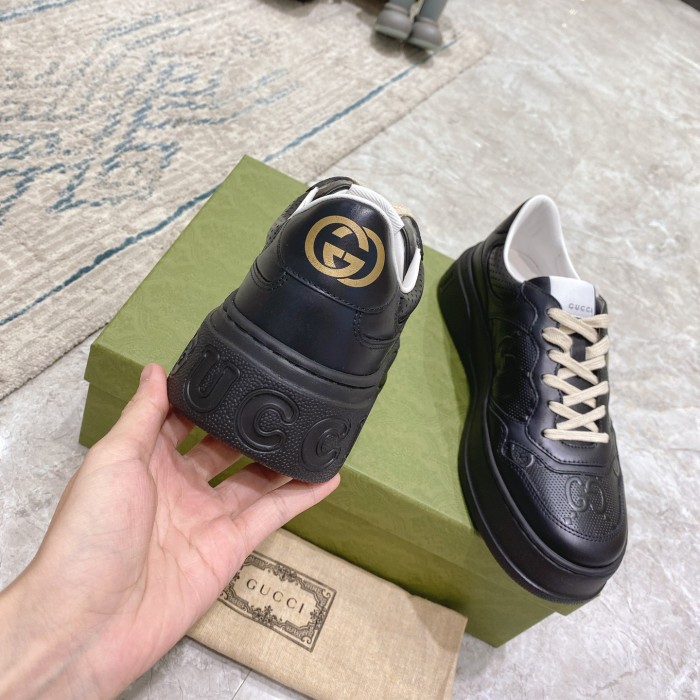 G*u*i gg embossed sneaker black leather