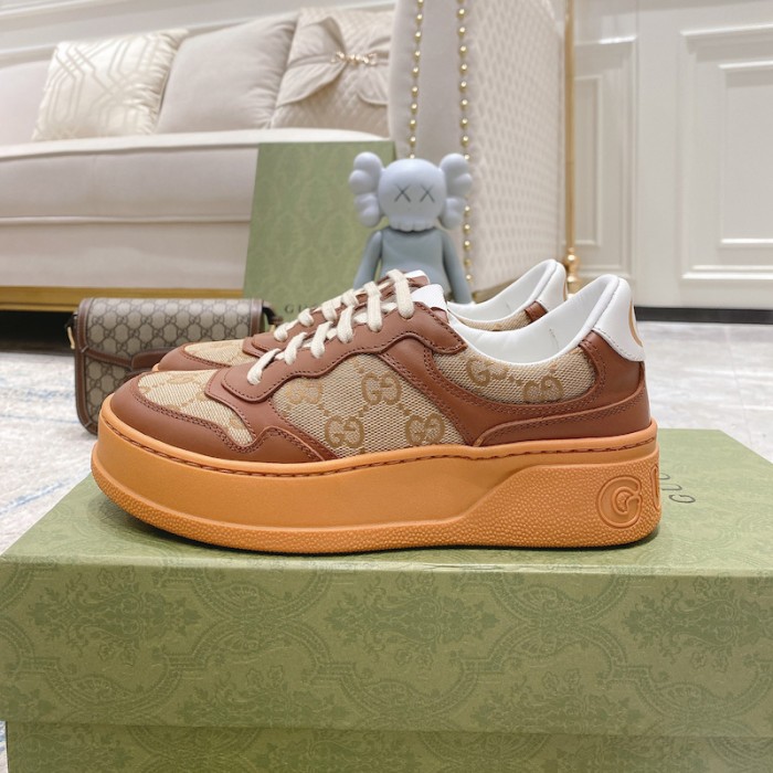 G*u*i gg embossed sneaker brown canvas