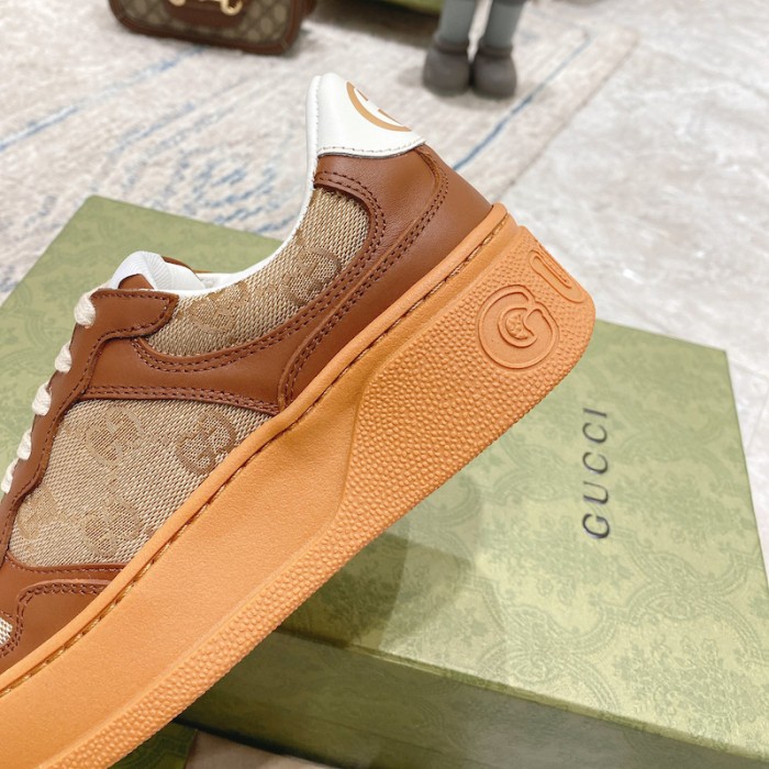 G*u*i gg embossed sneaker brown canvas