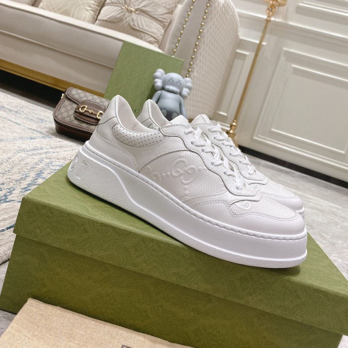 G*u*i gg embossed sneaker white leather