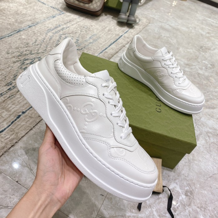 G*u*i gg embossed sneaker white leather
