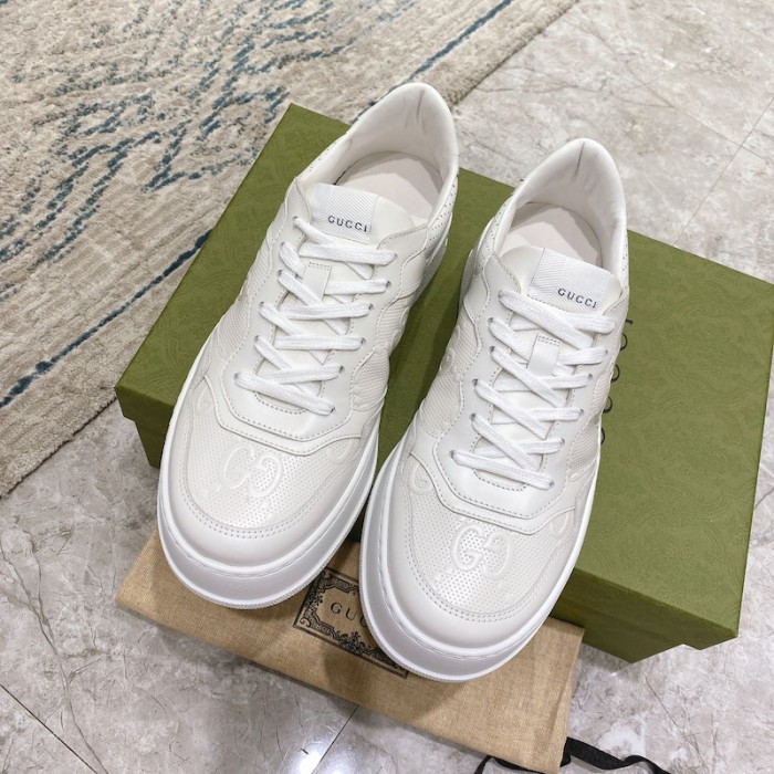 G*u*i gg embossed sneaker white leather