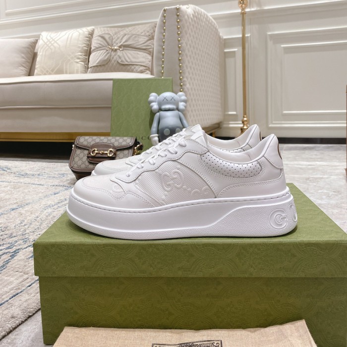 G*u*i gg embossed sneaker white leather