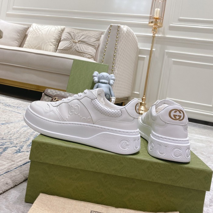 G*u*i gg embossed sneaker white leather