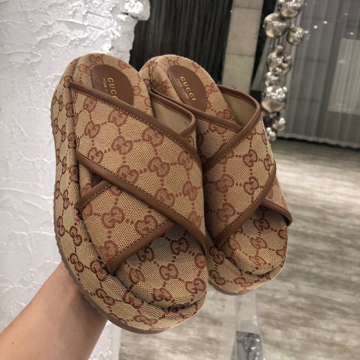 G*u*i gg multicolour platform sandal beige