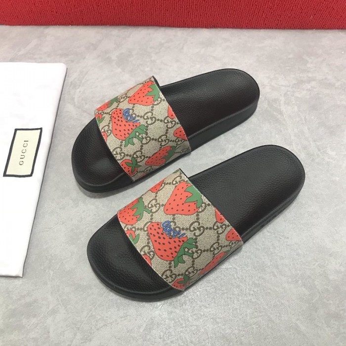 G*u*i gg strawberry slide sandal