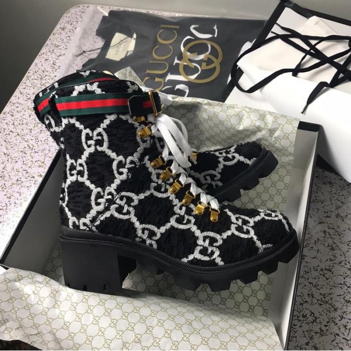 G*u*i gg wool ankle boot black