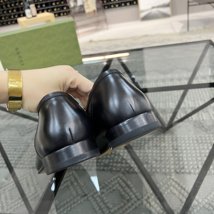 G*u*i jordaan leather loafer black