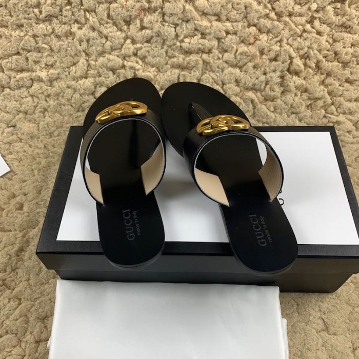 G*u*i leather thong sandal with double g black