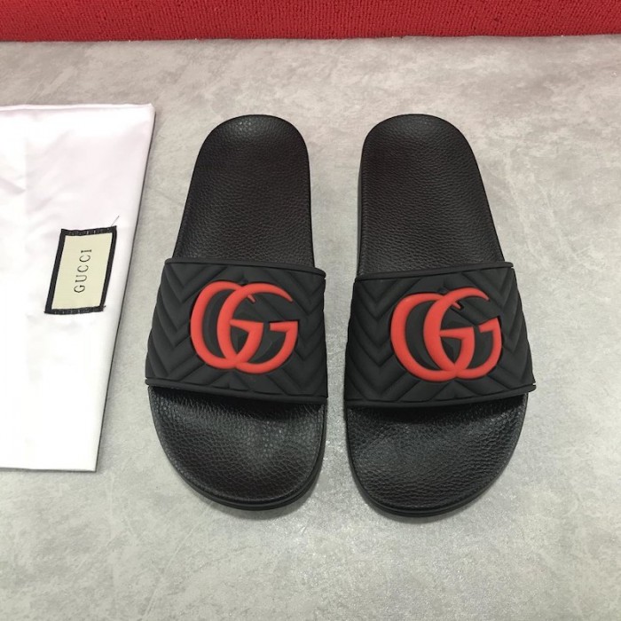 G*u*i matelasse rubber slide sandals black /red