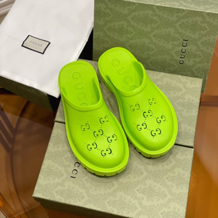 G*u*i men''s slip on sandal green