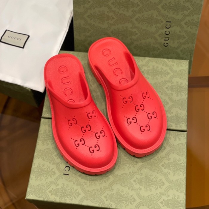 G*u*i men''s slip on sandal red