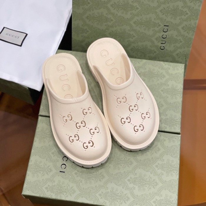 G*u*i men''s slip on sandal white