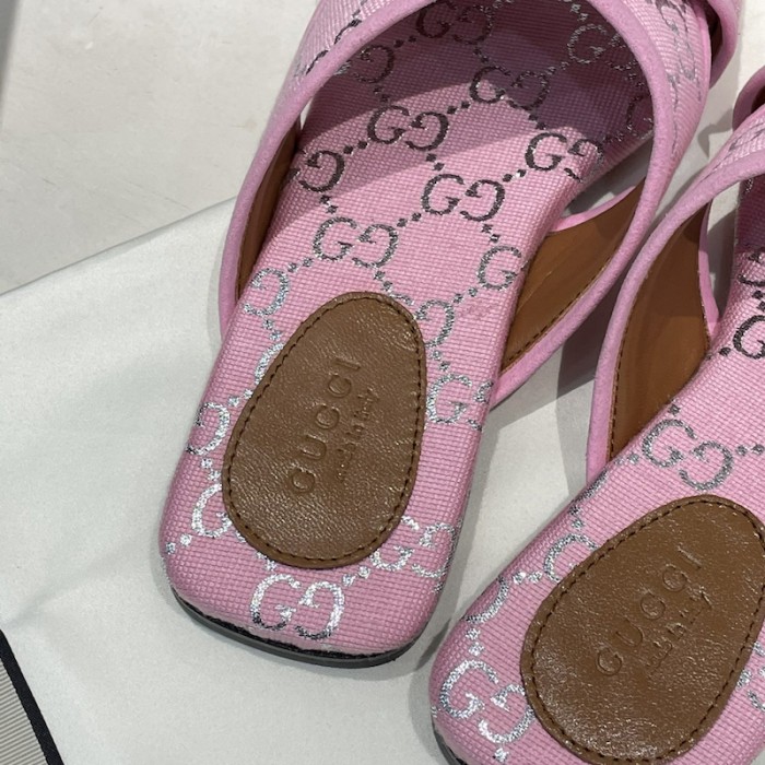 G*u*i women cross with square tow sandal pink