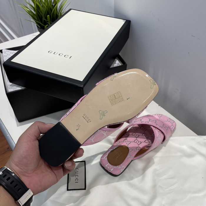 G*u*i women cross with square tow sandal pink