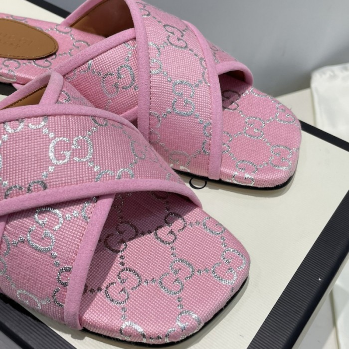 G*u*i women cross with square tow sandal pink