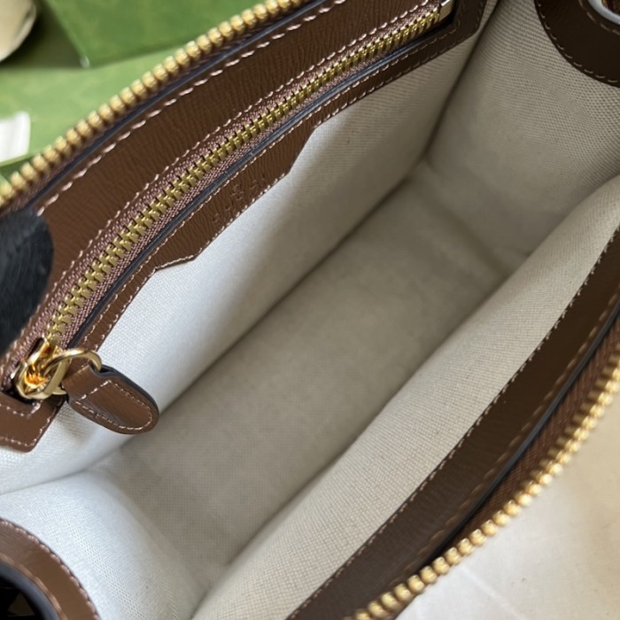 G*u*i messenger bag with interlocking g brown ‎674164