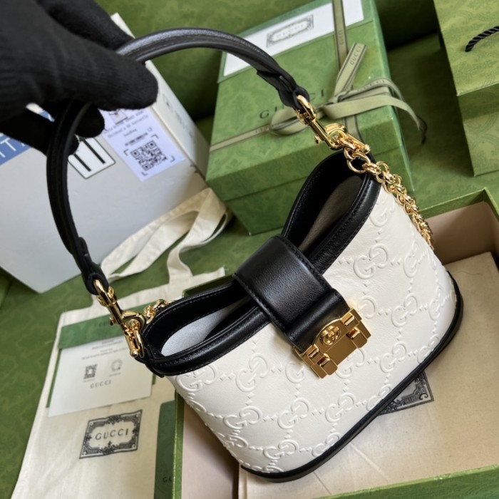 G*u*i small gg shoulder bag ‎675788 white