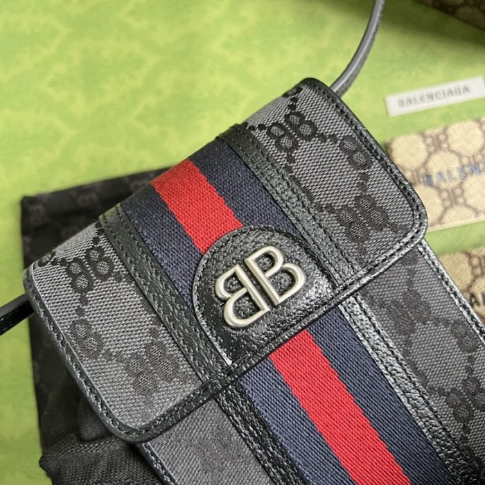 g*u*i x Ba*len*cia*ga the hacker project phone bag black