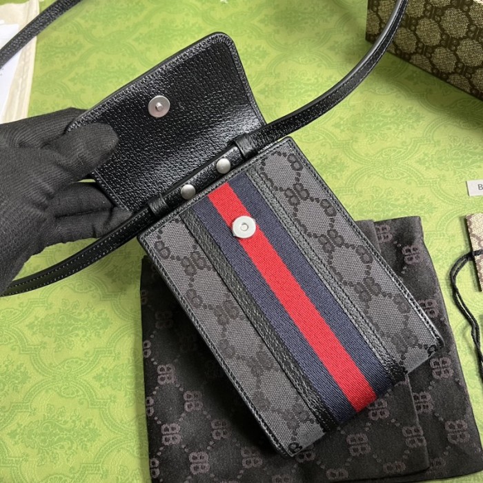 g*u*i x Ba*len*cia*ga the hacker project phone bag black