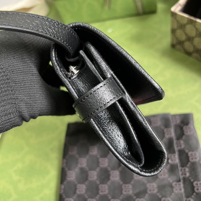 g*u*i x Ba*len*cia*ga the hacker project mini bag black