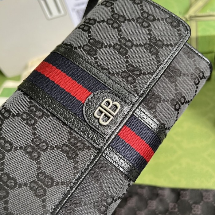g*u*i x Ba*len*cia*ga the hacker project mini bag black