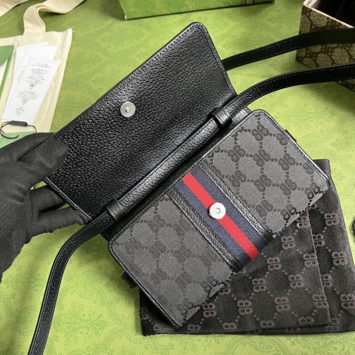 g*u*i x Ba*len*cia*ga the hacker project mini bag black