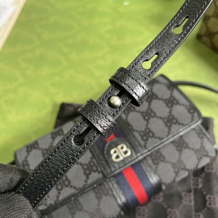 g*u*i x Ba*len*cia*ga the hacker project mini bag black