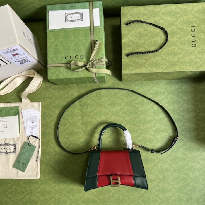 g*u*i x Ba*len*cia*ga the hacker project small bag 681697